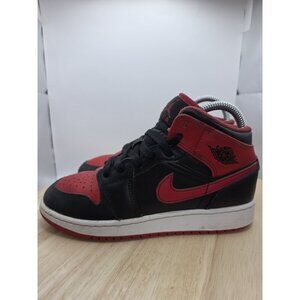 Air Jordan 1 Mid (GS) Size 4Y/WMNS 5.5 Black/ Fire Red-White  DQ8423-060 Boys